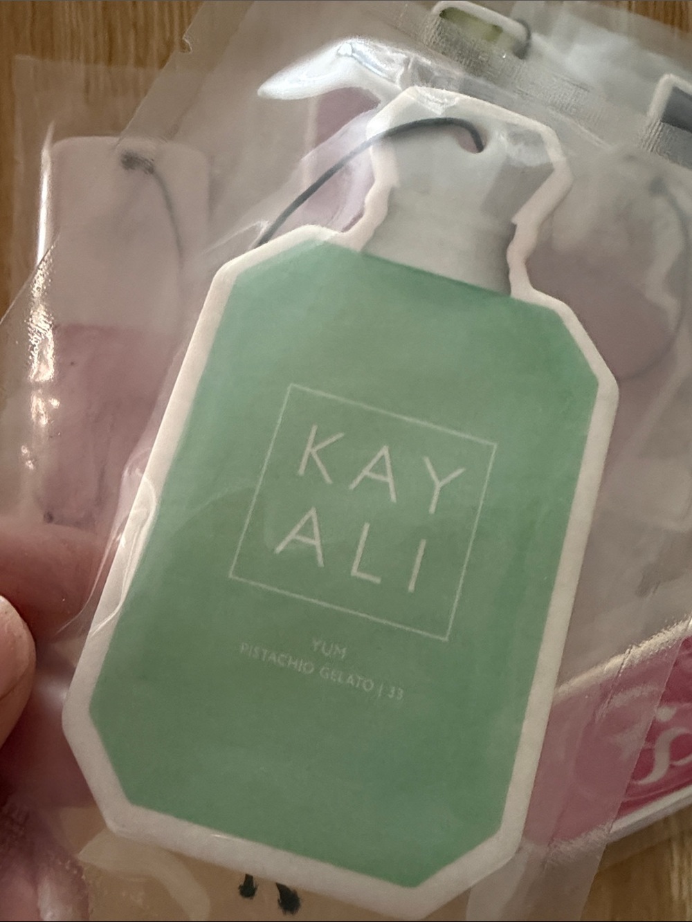 KAYALI Green Scented Accessory – Pistachio Gelato